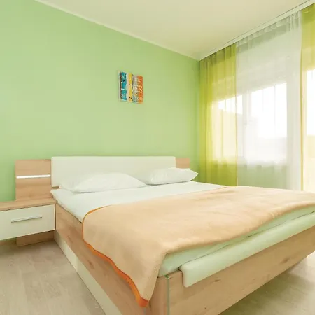 With Sea View 06 度假居 Dolac