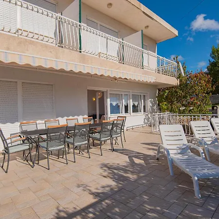 Сasa de vacaciones Dolac With Sea View 06