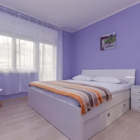 Dolac With Sea View 06 Сasa de vacaciones *