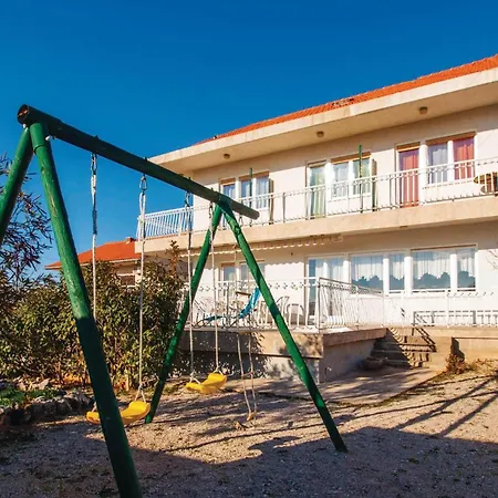 With Sea View 06 度假居 Dolac