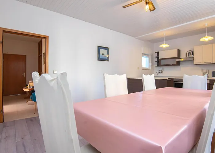 With Sea View 06 度假居 Dolac