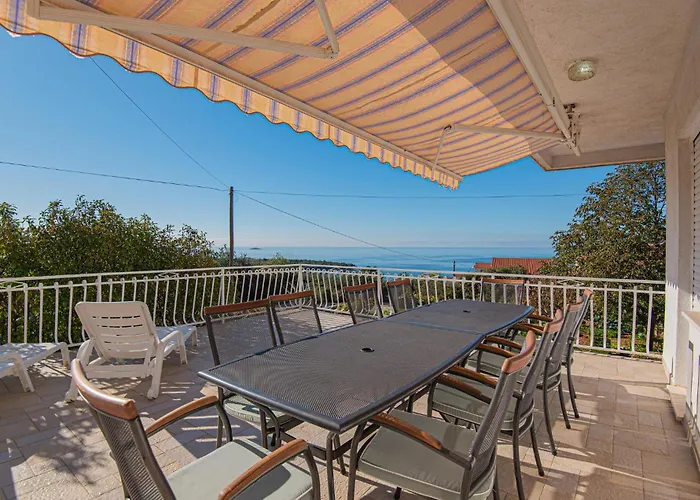 Dolac With Sea View 06 בית נופש