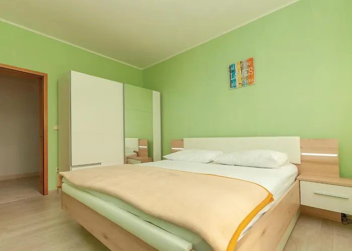 בית נופש Dolac With Sea View 06 Dolac